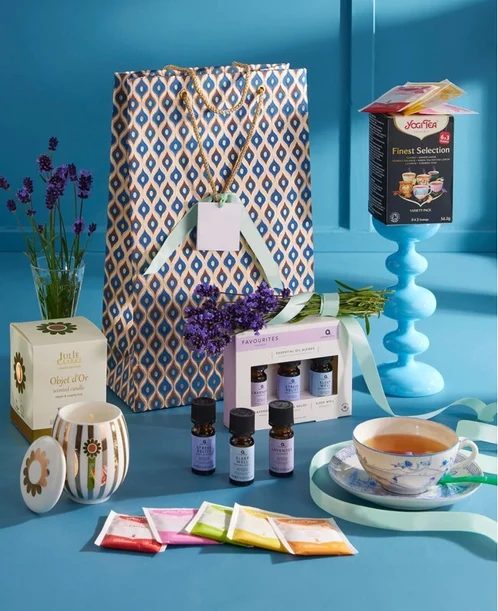 rest-and-relaxation-gift-hamper-denmark-651x800%20%281%29